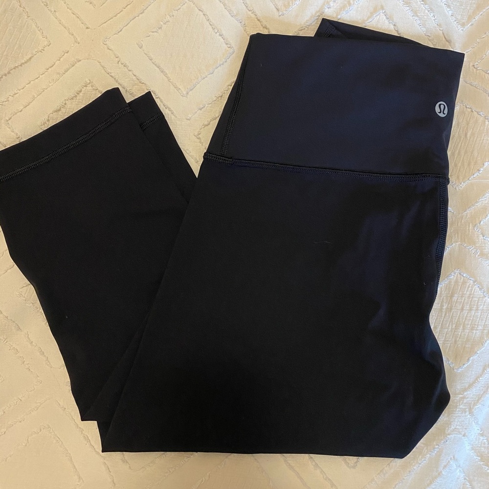 Lululemon wunder under luxtreme cropped leggings